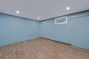 206 Hunnewell Ave, Elmont, NY 11003 - Photo 17