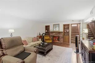 9 Lyons Ave, Farmingdale, NY 11735 - Photo 19