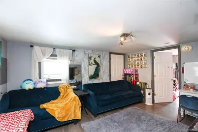 654 Broadway #9W, Esopus, NY 12429 - Photo 9