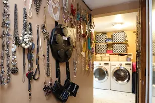 654 Broadway, Esopus, NY 12429 - Photo 13