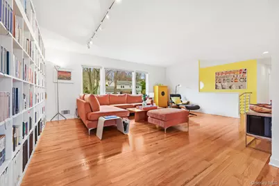 6 Jason Lane, Mamaroneck, NY 10543 - Photo 3