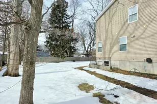 131 Forrest Ave, Shirley, NY 11967 - Photo 31