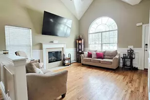 131 Forrest Ave, Shirley, NY 11967 - Photo 5