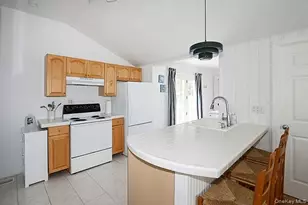 14 Lincoln Rd, Hampton Bays, NY 11946 - Photo 19
