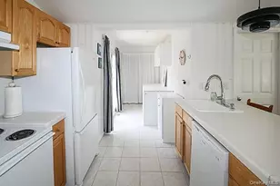14 Lincoln Rd, Hampton Bays, NY 11946 - Photo 17