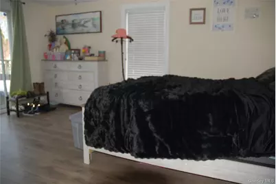 137 Carleton Drive E, Shirley, NY 11967 - Photo 11