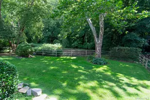 46 Reynal Rd, White Plains, NY 10605 - Photo 29