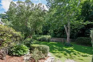 46 Reynal Rd, White Plains, NY 10605 - Photo 27