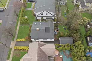 163 Elm St, Roslyn Heights, NY 11577 - Photo 23