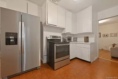 163 Elm Street, Roslyn Heights, NY 11577 - Photo 13