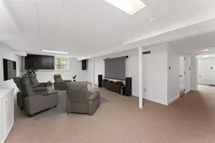 10 Cherry Ln, Scarsdale, NY 10583 - Photo 29