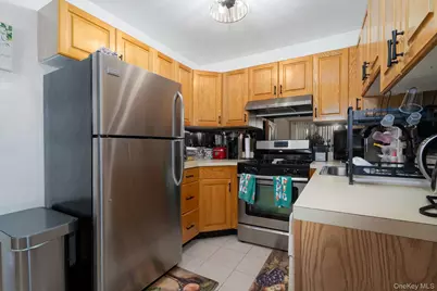 205 Ramapo Road #H, Garnerville, NY 10923 - Photo 7