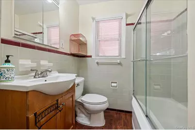 196 William Street, Williston Park, NY 11596 - Photo 9