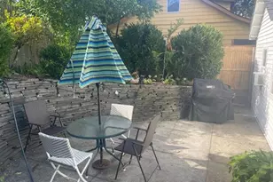 35 Youngs Hill Rd, Huntington, NY 11743 - Photo 3