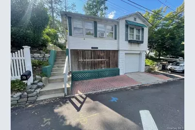 35 Youngs Hill Road, Huntington, NY 11743 - Photo 1