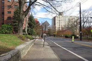 11 Lake St, White Plains, NY 10603 - Photo 3