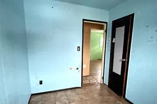 1181 Ocean Ave, Bay Shore, NY 11706 - Photo 7