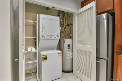 410 Westchester Avenue #110, Port Chester, NY 10573 - Photo 17