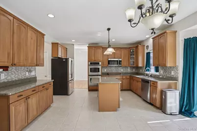 3015 Molly Pitcher Drive, New Windsor, NY 12553 - Photo 11