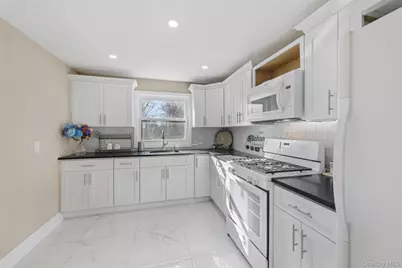 1061 Fordham Lane, Woodmere, NY 11598 - Photo 31