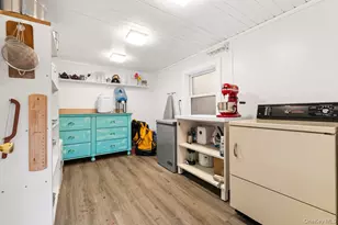 22 Greenway Circle, Syosset, NY 11791 - Photo 23