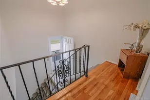 24 Alpine Dr, Wappingers Falls, NY 12590 - Photo 7