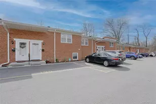 24 Alpine Dr, Wappingers Falls, NY 12590 - Photo 3