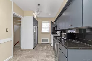 112 Ann St, Valley Stream, NY 11580 - Photo 9