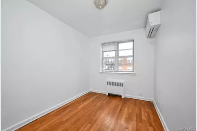 141-02 Jewel Avenue, Kew Gardens, NY 11367 - Photo 13