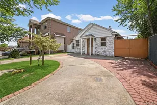 151-67 27th Ave, Flushing, NY 11354 - Photo 3