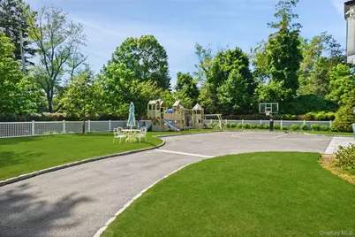 27 Murray Hill Road, Scarsdale, NY 10583 - Photo 7