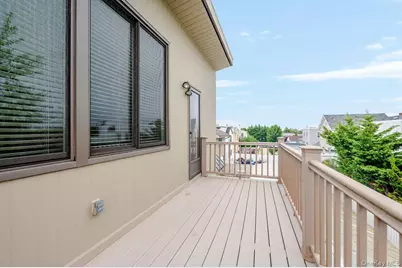 40 Cayuga Avenue, Atlantic Beach, NY 11509 - Photo 27