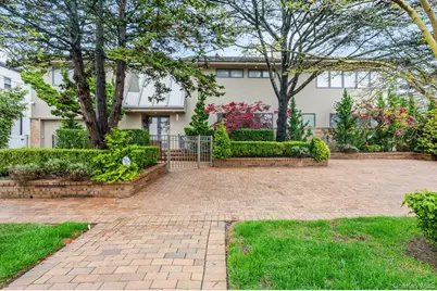 40 Cayuga Avenue, Atlantic Beach, NY 11509 - Photo 1