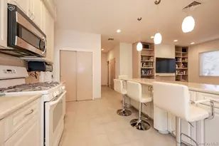 40 Cayuga Ave, Atlantic Beach, NY 11509 - Photo 9