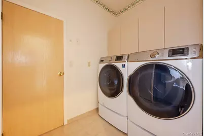 40 Cayuga Avenue, Atlantic Beach, NY 11509 - Photo 31