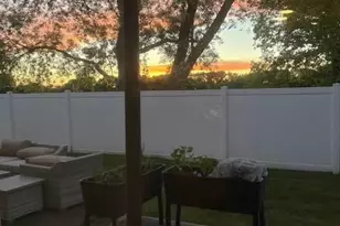 650 Newbridge Rd, East Meadow, NY 11554 - Photo 11