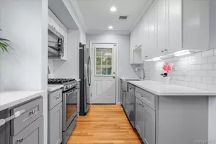 26 Eugene Dr, Kings Park, NY 11754 - Photo 11