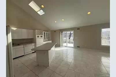 310 Jersey Avenue #8, Greenwood Lake, NY 10925 - Photo 5