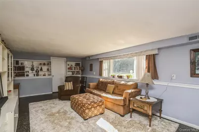 66 Craven Street, Huntington Station, NY 11746 - Photo 19