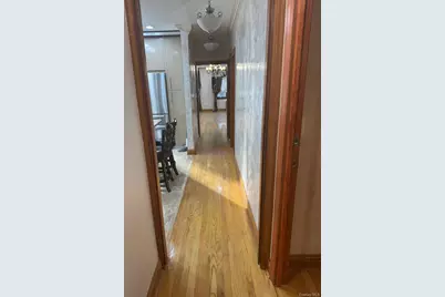 138-54 Hoover Avenue #3R, Briarwood, NY 11425 - Photo 19