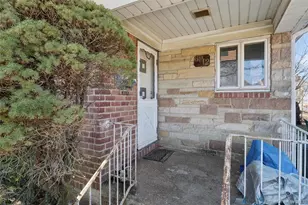 69-12 Cloverdale Blvd, Oakland Gardens, NY 11364 - Photo 3