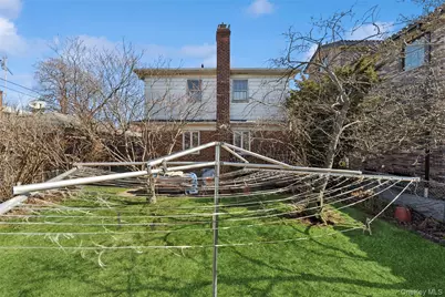 6912 Cloverdale Boulevard, Oakland Gardens, NY 11364 - Photo 5