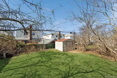 6912 Cloverdale Boulevard, Oakland Gardens, NY 11364 - Photo 7