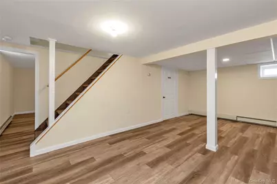 115 Broadmoor Lane, Westbury, NY 11590 - Photo 17