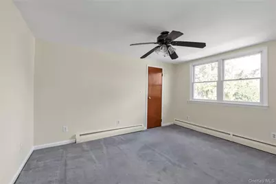 115 Broadmoor Lane, Westbury, NY 11590 - Photo 15