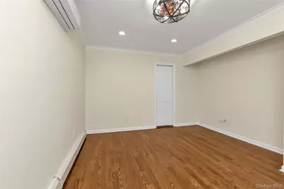 115 Broadmoor Lane, Westbury, NY 11590 - Photo 9