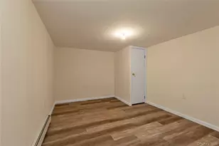 115 Broadmoor Ln, Westbury, NY 11590 - Photo 19