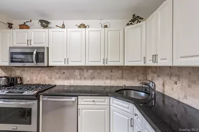 22055 46th Avenue #3M, Bayside, NY 11361 - Photo 3