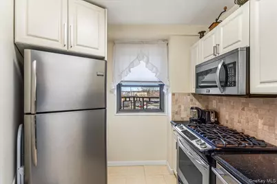 22055 46th Avenue #3M, Bayside, NY 11361 - Photo 5