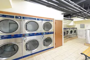 67-50 Thornton Pl, Forest Hills, NY 11375 - Photo 25